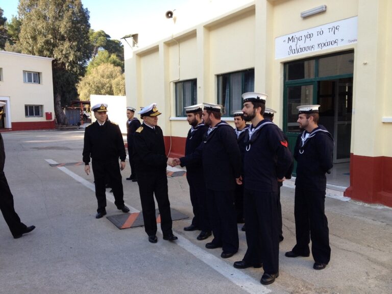 Επίσκεψη Αρχηγού ΓΕΝ στην Υπηρεσία Ναυτικών Τεχνικών Εγκαταστάσεων Λέρου και σε Πολεμικά Πλοία σε Αποστολή