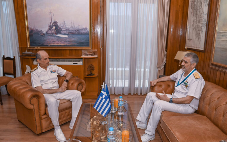 Επίσκεψη του Επιχειρησιακού Διοικητή της European Union Naval Force Mediterranean Operation IRINI